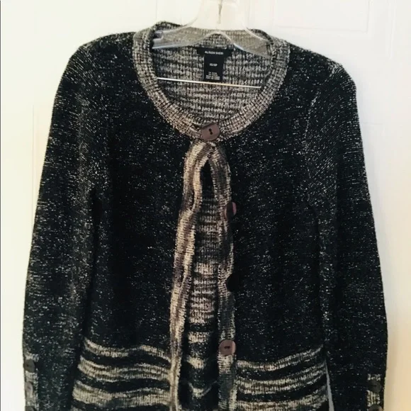 Cardigan - Picture 5 of 6